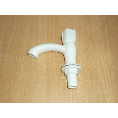 Кран водоразборный пласт 1/2 вентиль с гайкой /600 2504-1